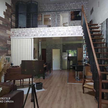 Loft Apartment Chaligny Екстериор снимка